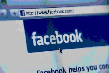Facebook войдет в состав индекса Nasdaq-100